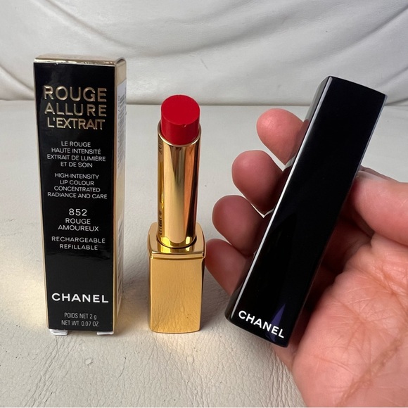 CHANEL Rouge Allure L'Extrait HIGH-INTENSITY CONCENTRATED 852 ROUGE AMOUREUX - Picture 1 of 6